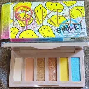 Urban Decay Smiley Eyeshadow Collection